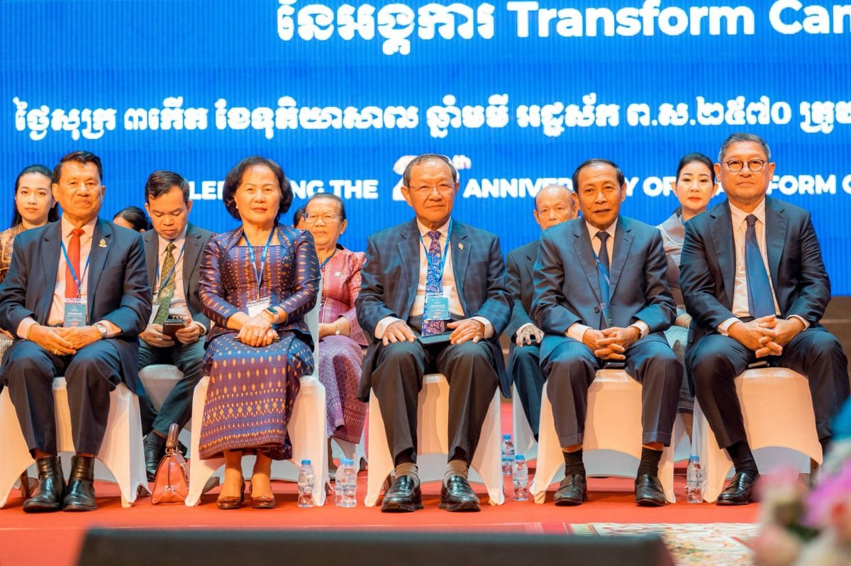 代理总理涅沙文出席Transform Cambodia成立2