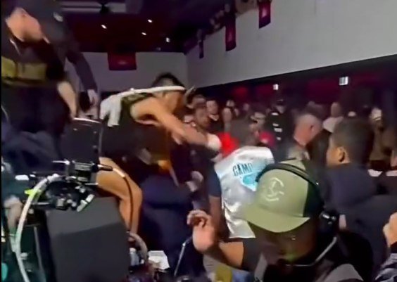 柬泰拳手澳洲赛场爆发冲突 隆·索南宣布暂停比赛