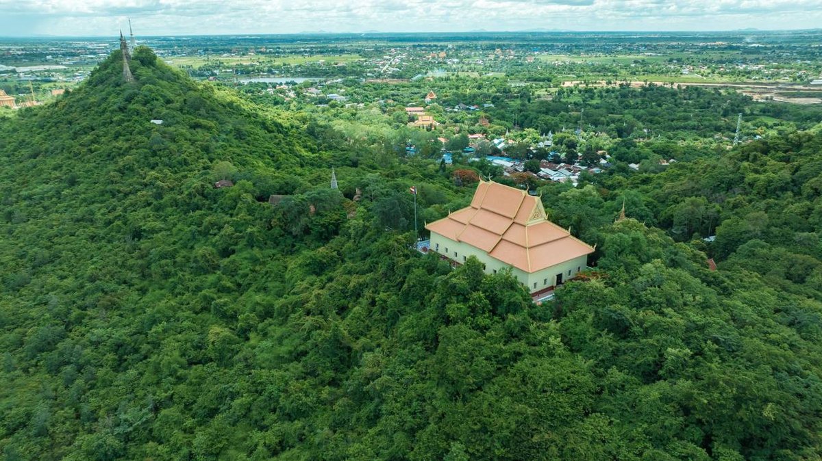干拉省乌栋山阿托罗斯博物馆正式开放 展出皇室考古文物