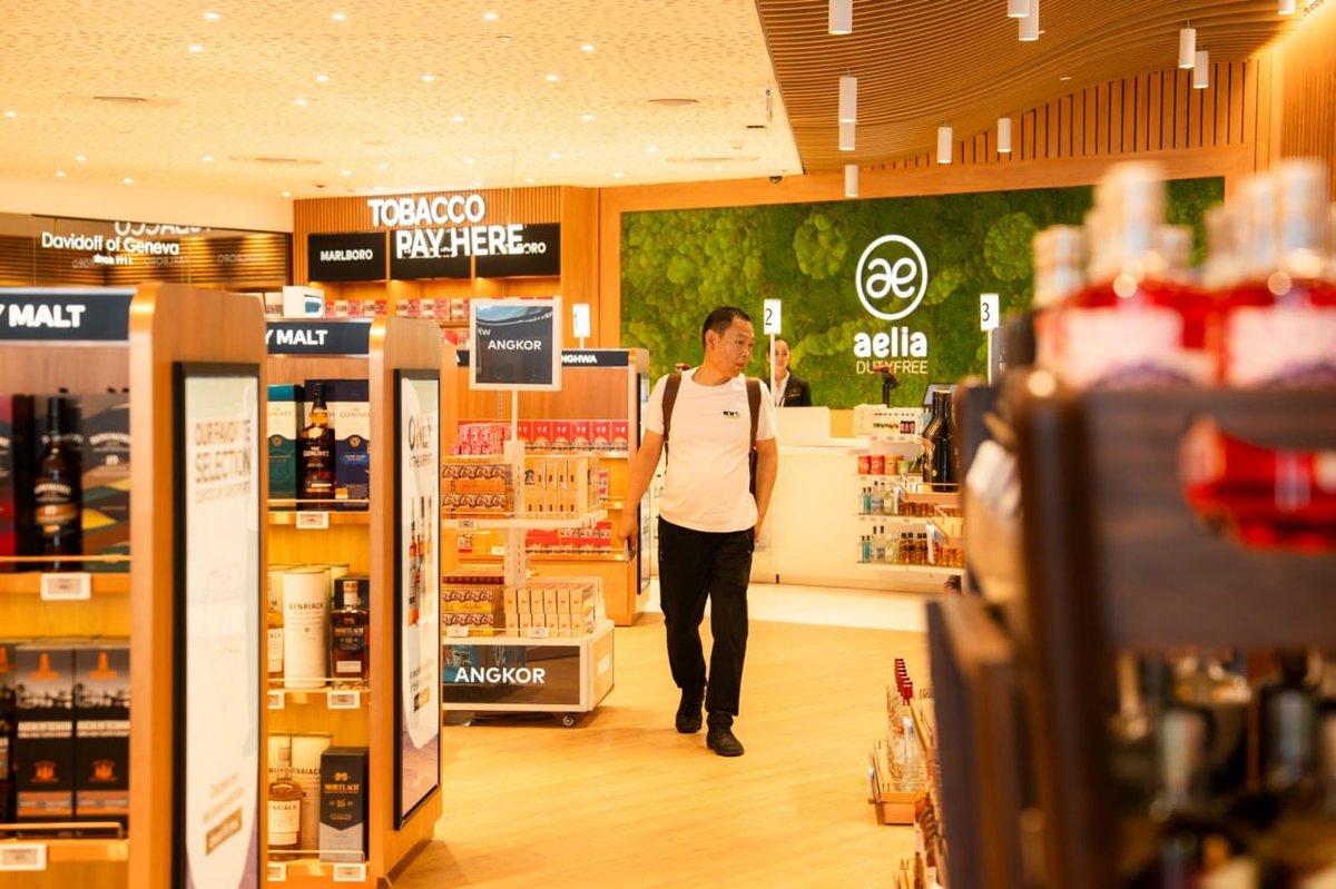 德崇国际机场免税店时尚品牌5折起 Smart用户享餐饮优惠