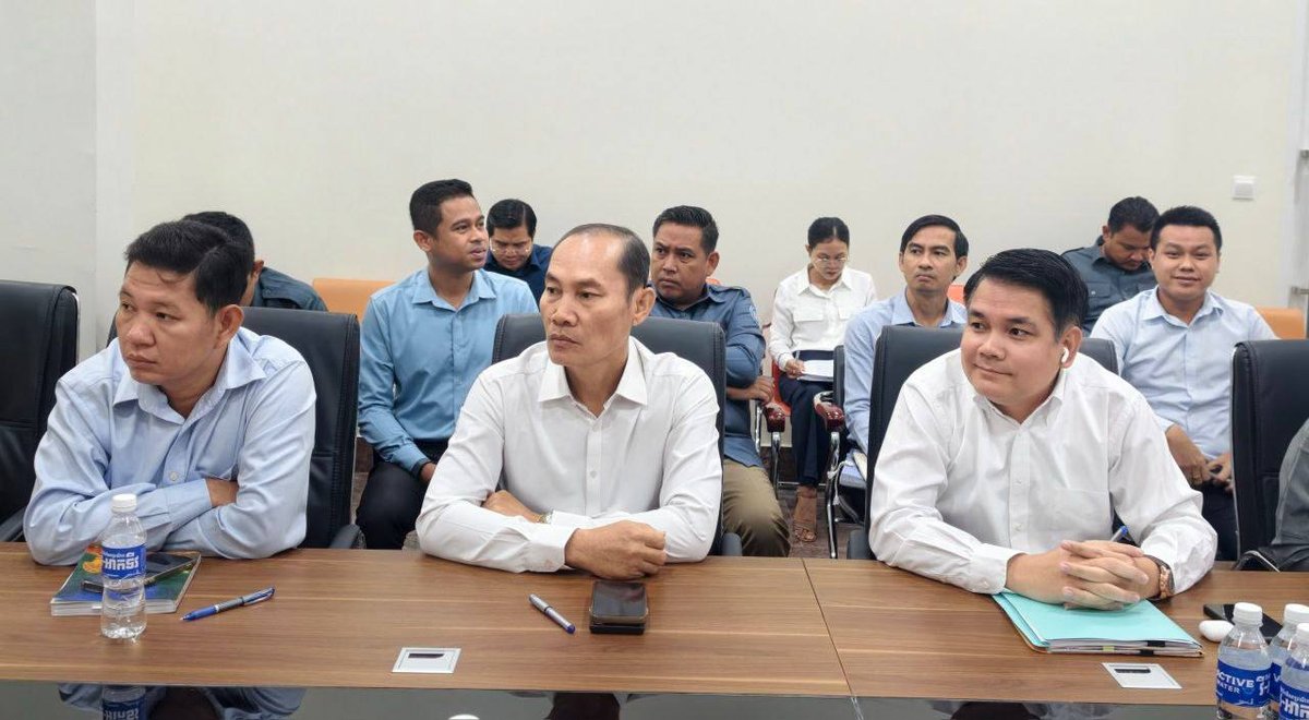 国土规划与建设部国务秘书苏·孔里提坤主持会议,针对金边市9起