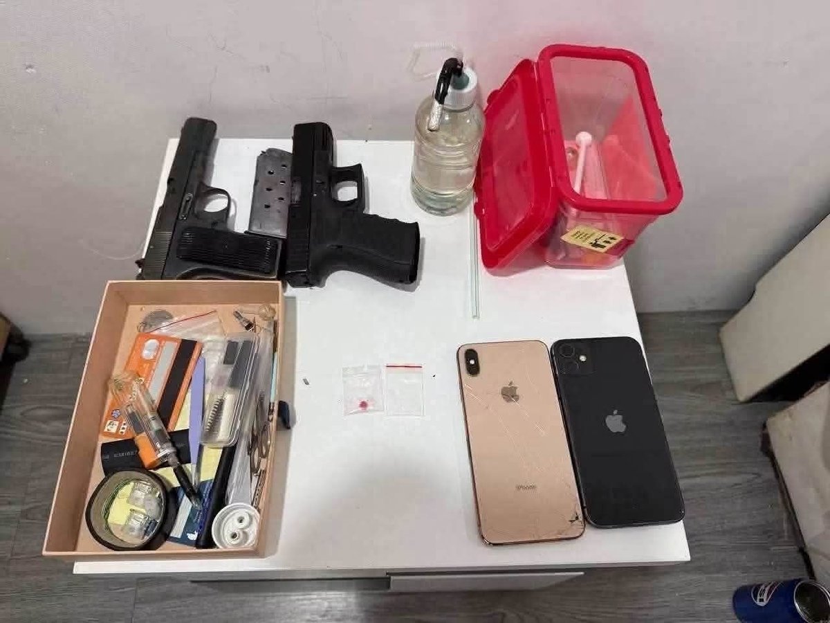 巴域市警方突击出租屋 抓获4名涉毒外籍嫌犯并缴获枪支