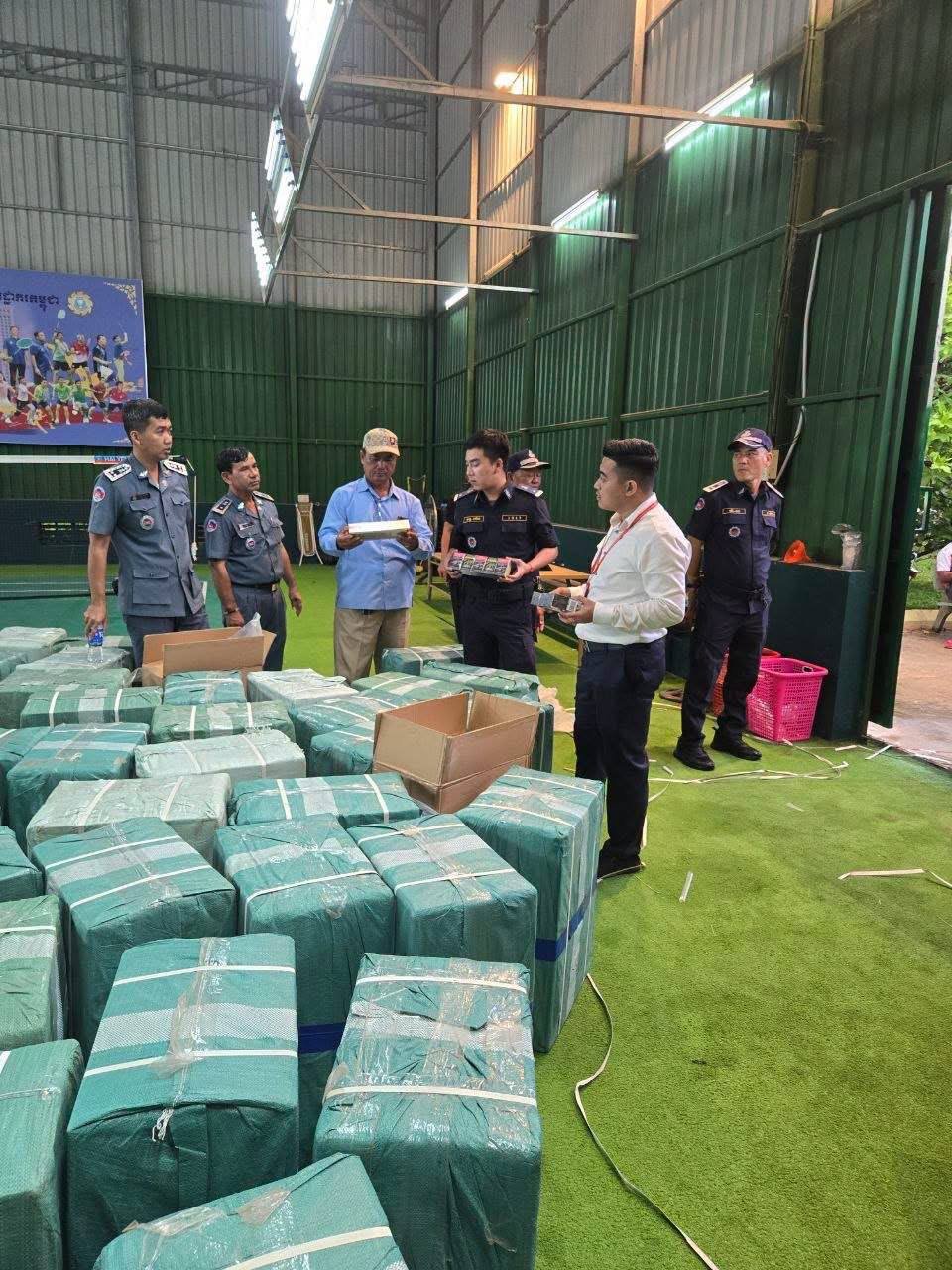 巴域查获3.6万支走私香烟 涉案货物已扣押至海关仓库