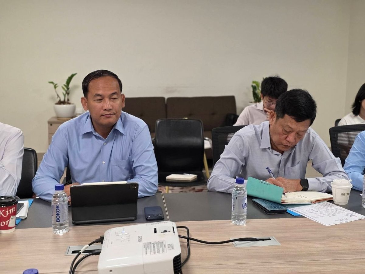 柬埔寨内政部召开交通安全会议 拟出台新规遏制事故