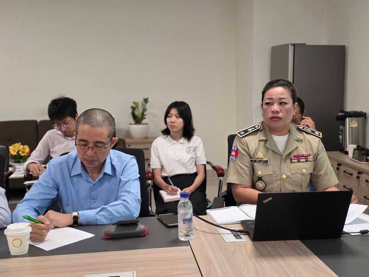 柬埔寨内政部召开交通安全会议 拟出台新规遏制事故