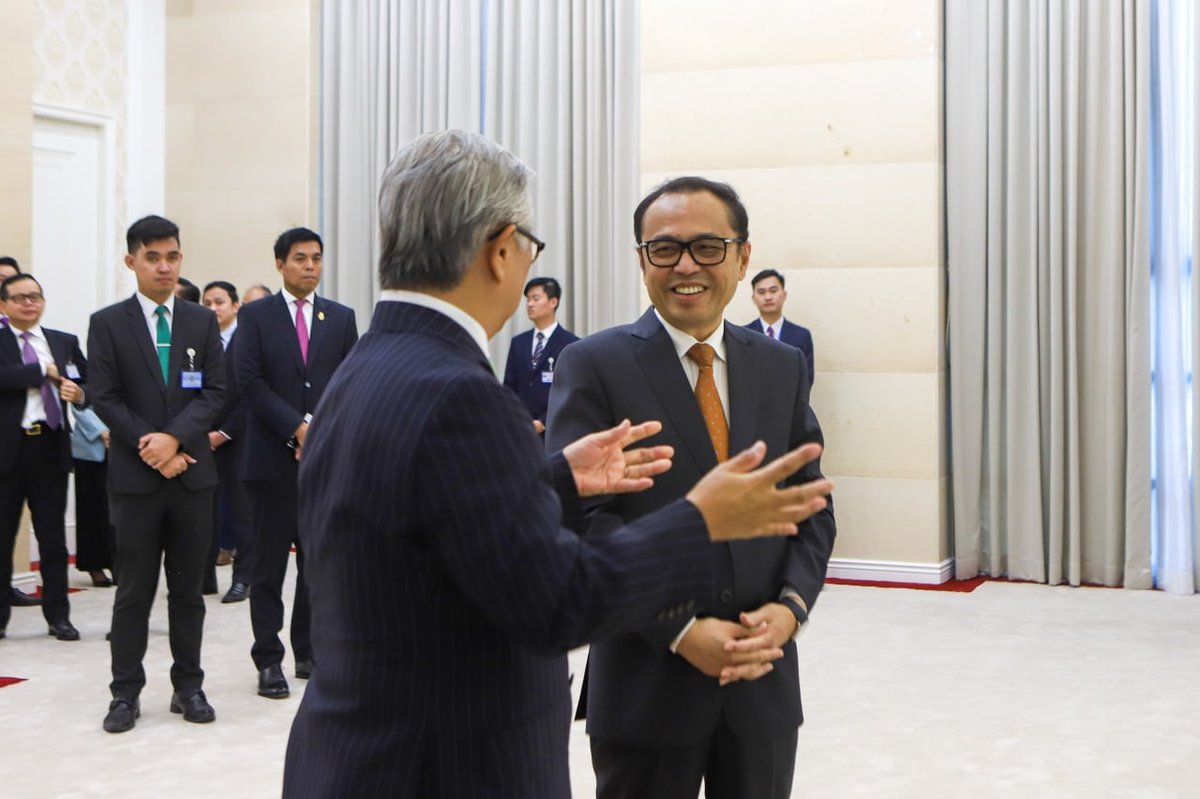 柬埔寨常务副总理翁赛维索会见日本驻柬大使植野笃志