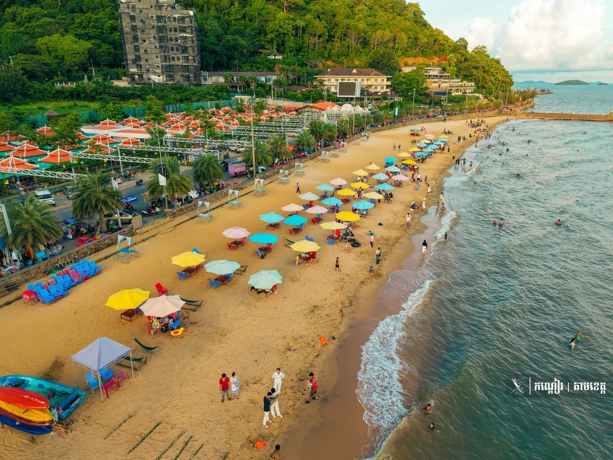 白马午后海滨风光 宁静海景适合周末度假
