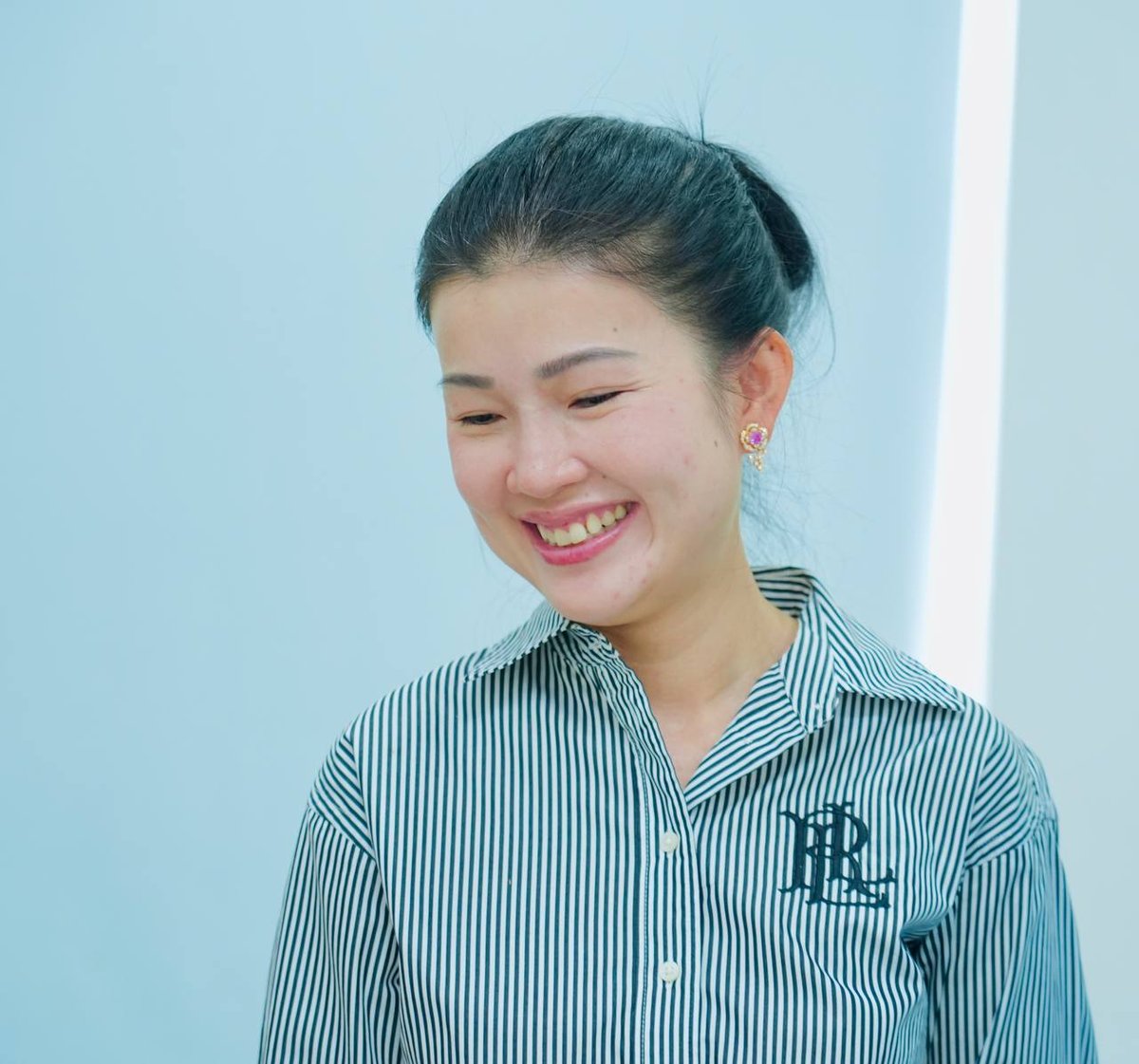 旅游部妇女协会赴德崇和平国家医院慰问产后员工