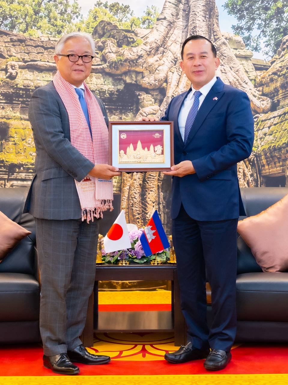 日本驻柬大使卸任前提议免签 旨在促进两国旅游交流