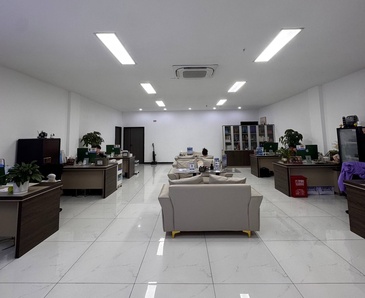 该机构提供柬埔寨全境旅游服务,包括高龙岛酒店预订