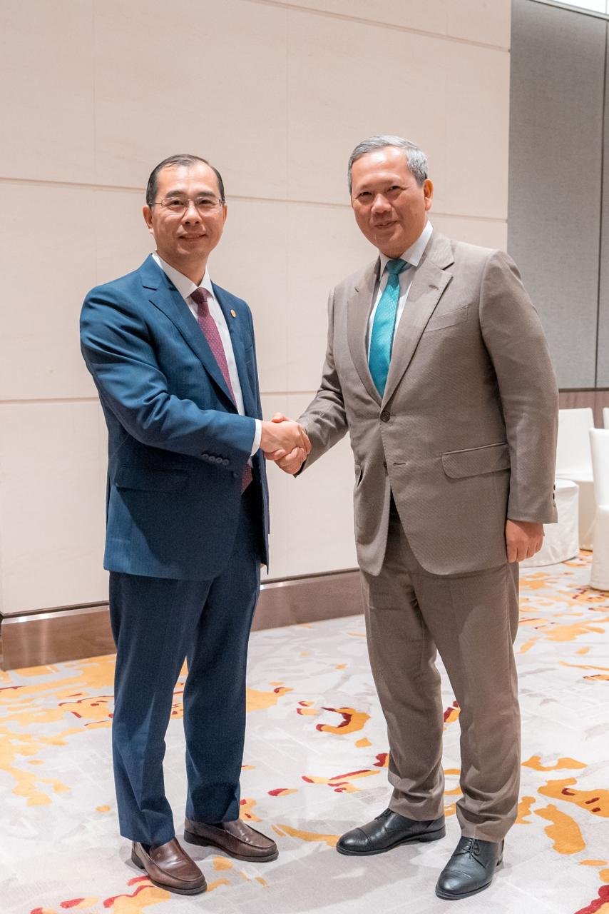 洪玛奈北京会见9家中国巨头 探讨扩大在柬投资合作