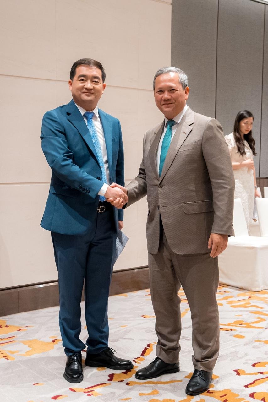 洪玛奈北京会见9家中国巨头 探讨扩大在柬投资合作