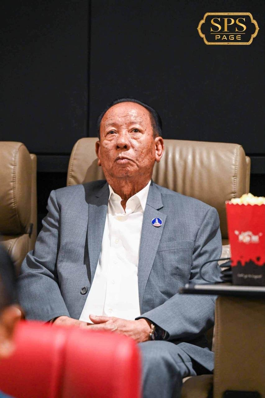 狄班传记电影枪毙今日上映 狄威杰现身首映礼
