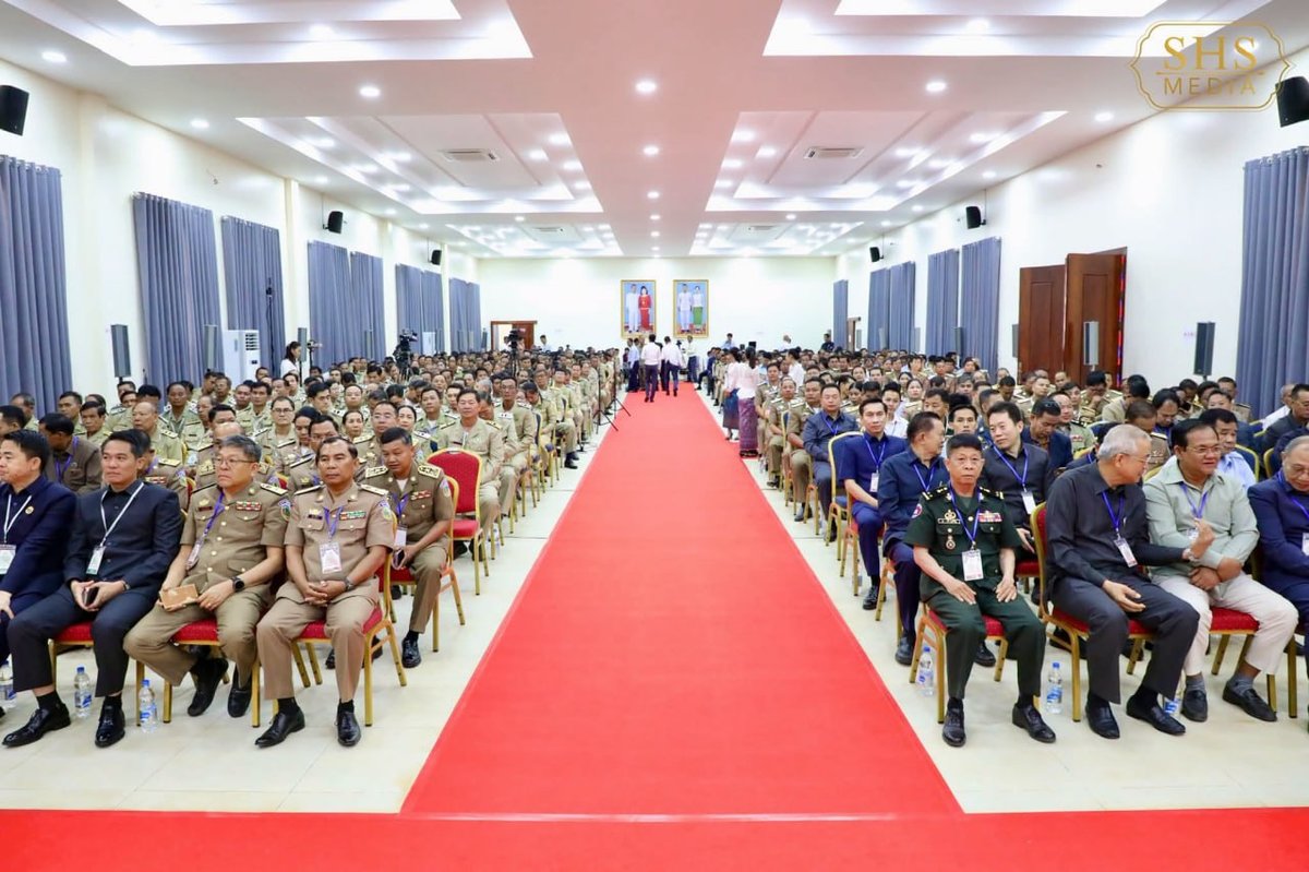 洪森明确退休教师管理归属 独立于退伍军人协会