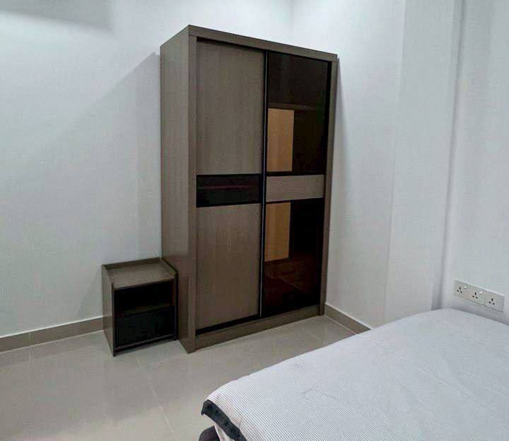 水净华6A公路奥凯德小区联排别墅招租 月租$600家具齐全