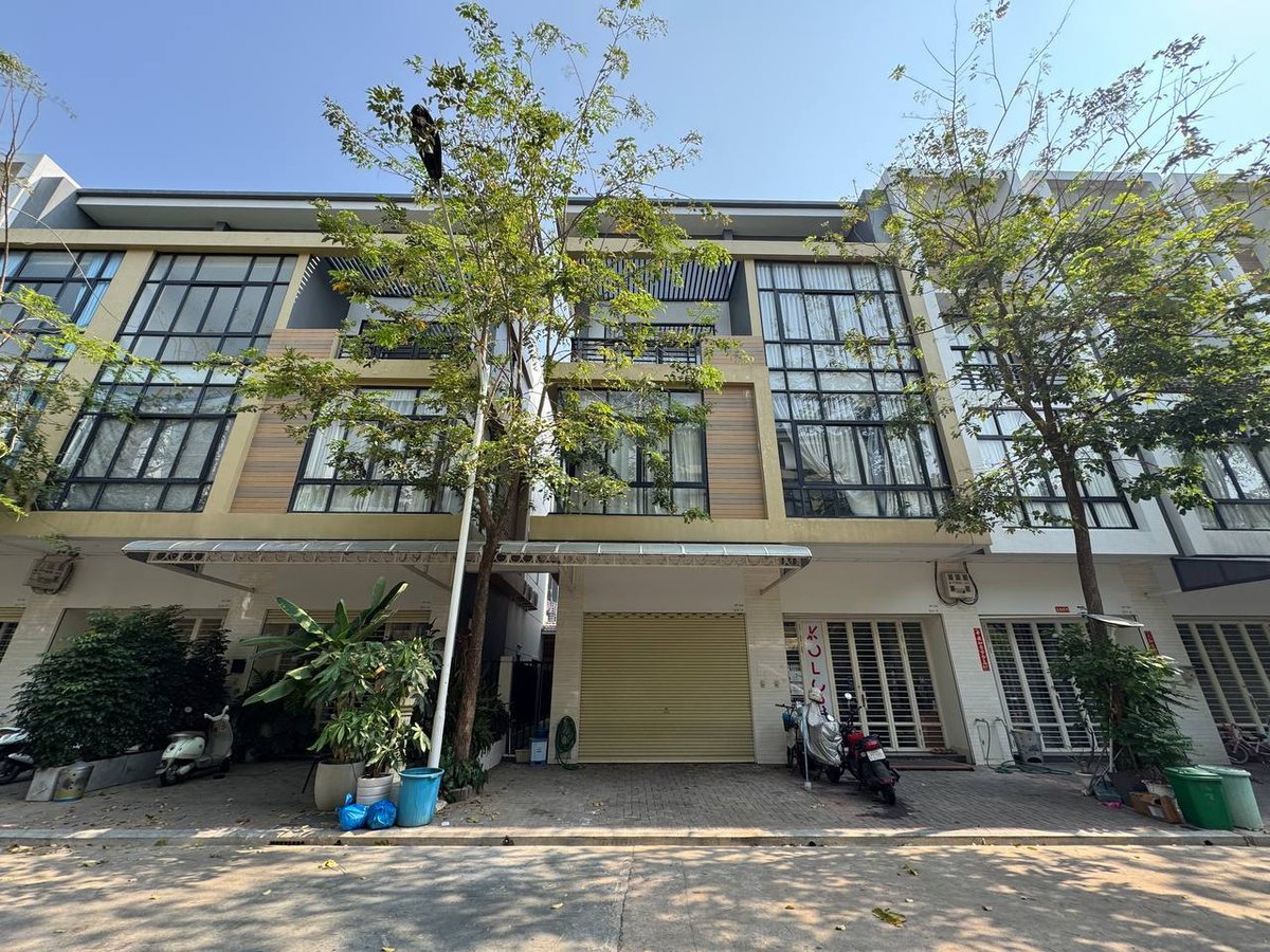 金边一号路炳发城小区店铺招租,建筑面积4.2米x12米,户型