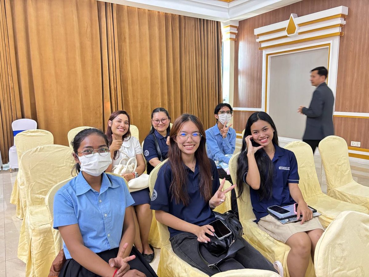 柬埔寨科技大学举办AI伦理与道德责任研讨会