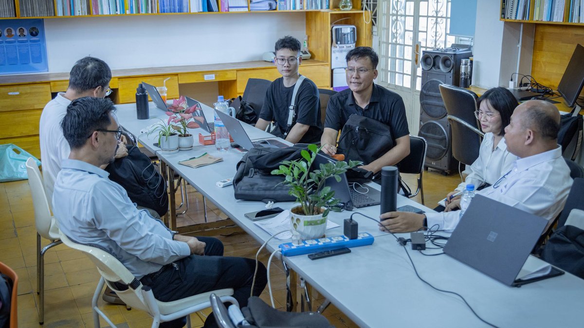广东粤海飞扬教育科技公司到访皇家金边大学 探讨留学生交换