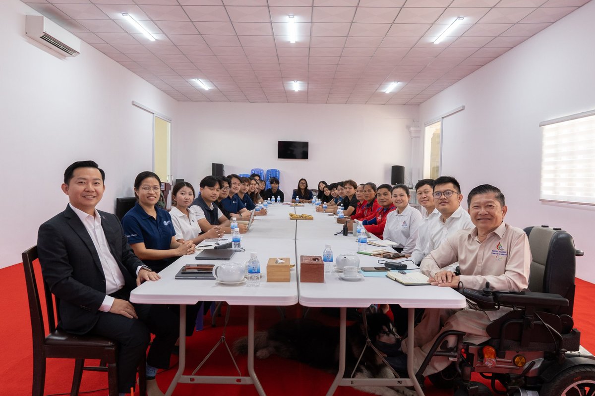 皇家金边大学媒体系携手洪玛尼基金会 拍摄残疾人运动员纪录片