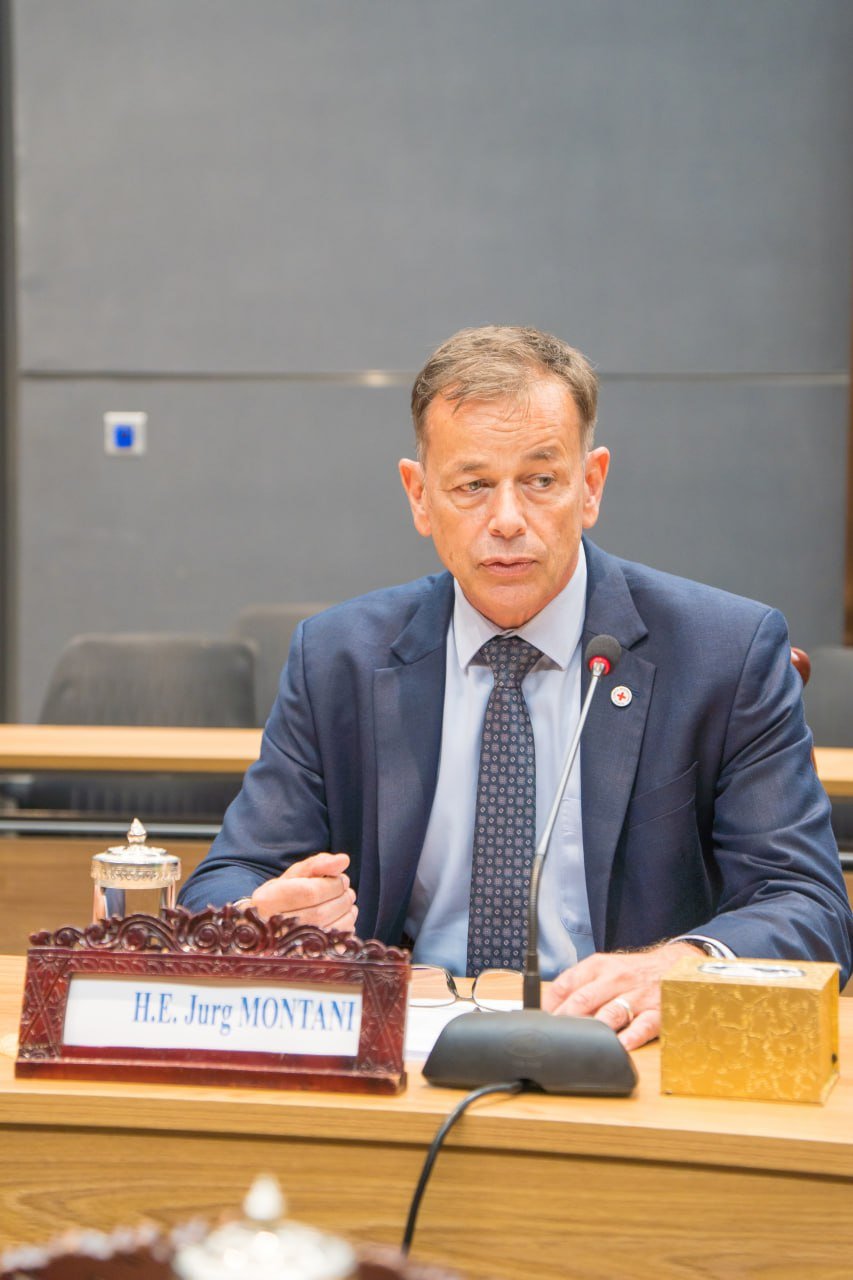 国防部与红十字国际委员会会谈 强调和平解决边境问题