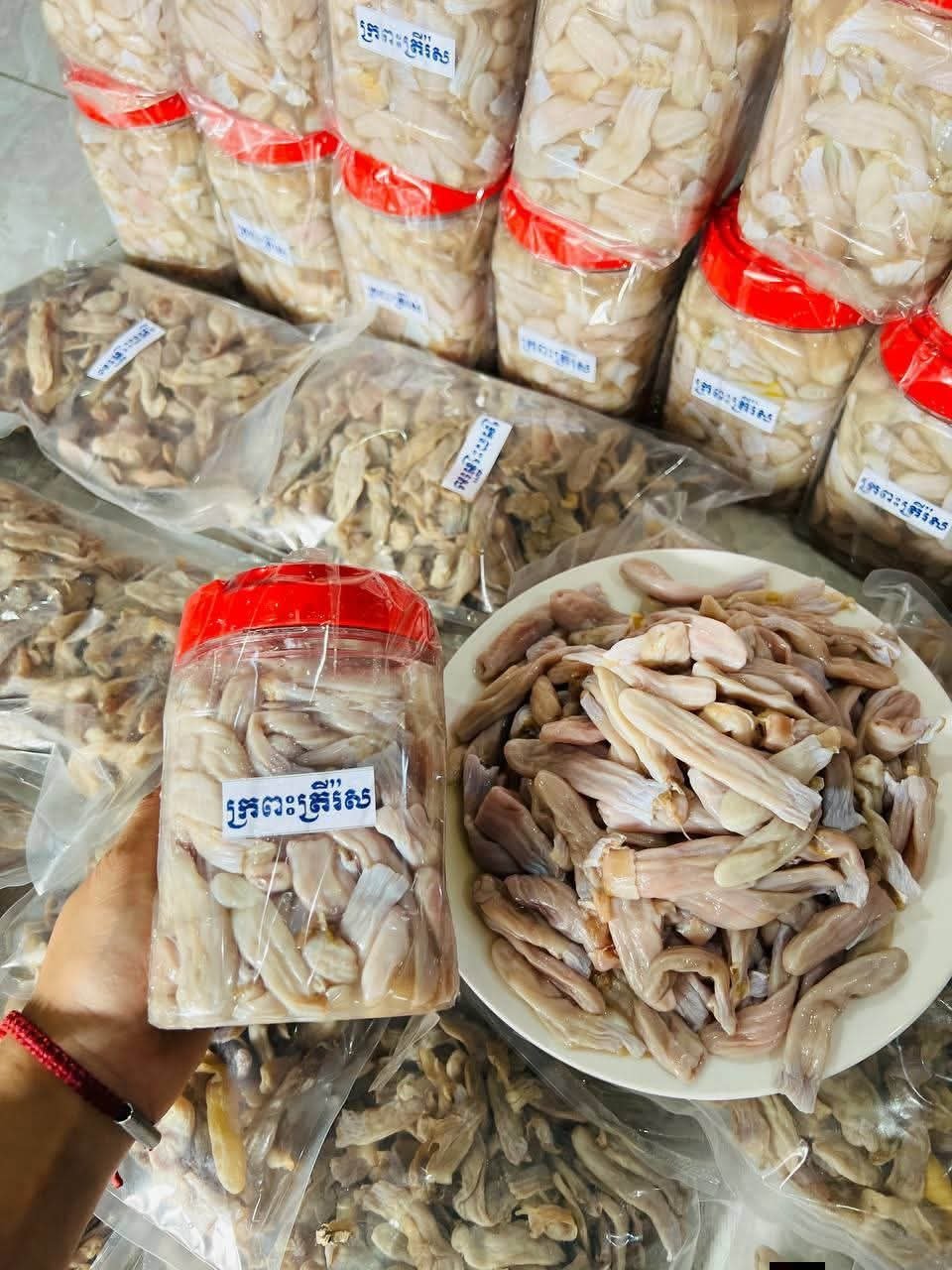 St 63鱼生供应野生黑鱼 鲜活$9.5/kg 干货$20/