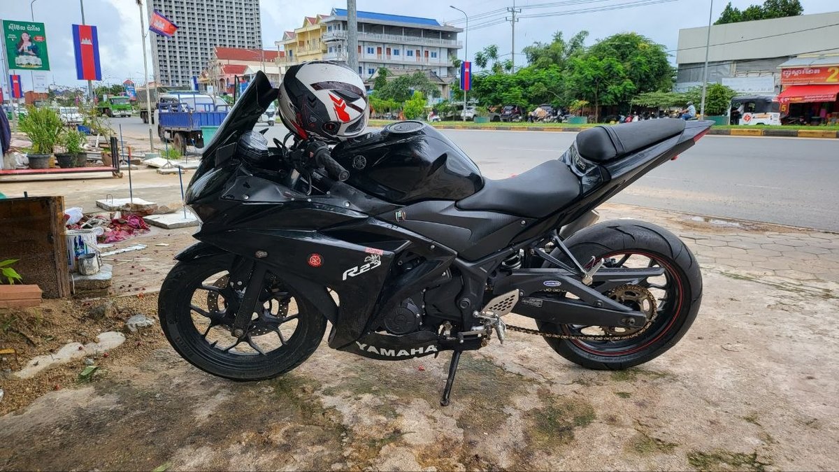 Yamaha R25摩托车转让 售价$1650 实居省面交