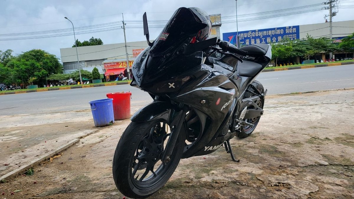 Yamaha R25摩托车转让 售价$1650 实居省面交