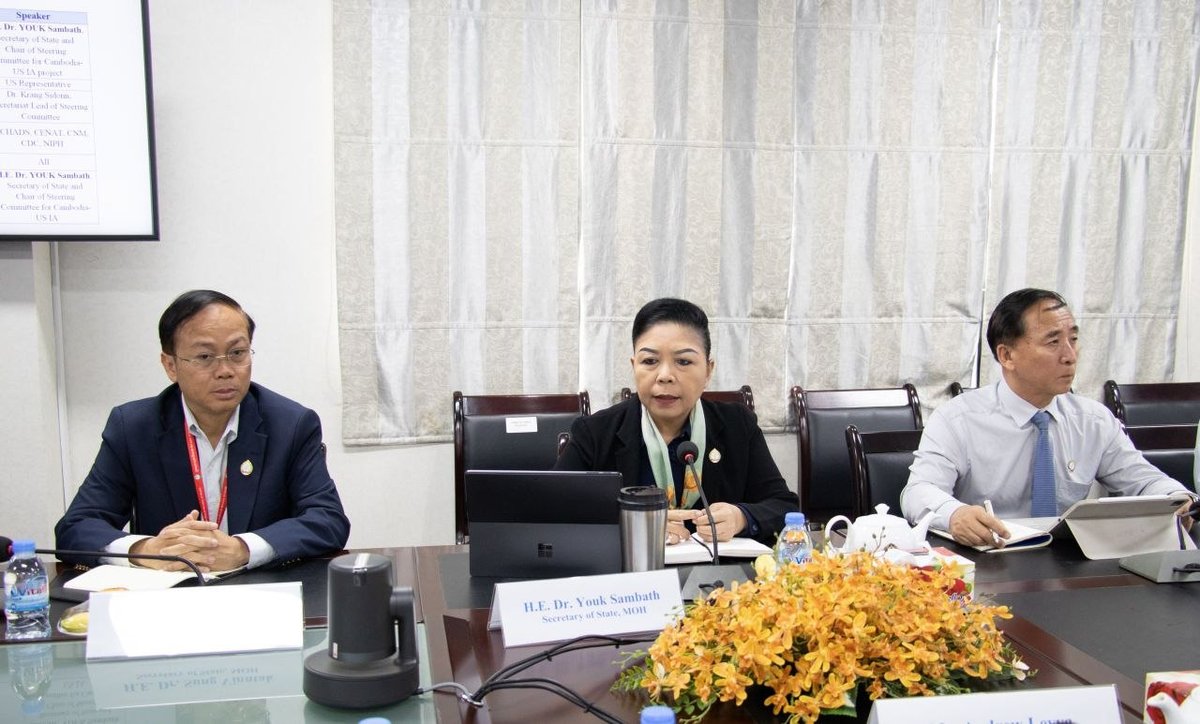 柬埔寨卫生部与美方召开传染病防控项目指导委员会会议