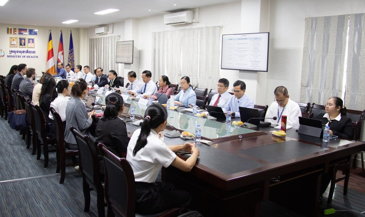 柬埔寨卫生部与美方召开传染病防控项目指导委员会会议