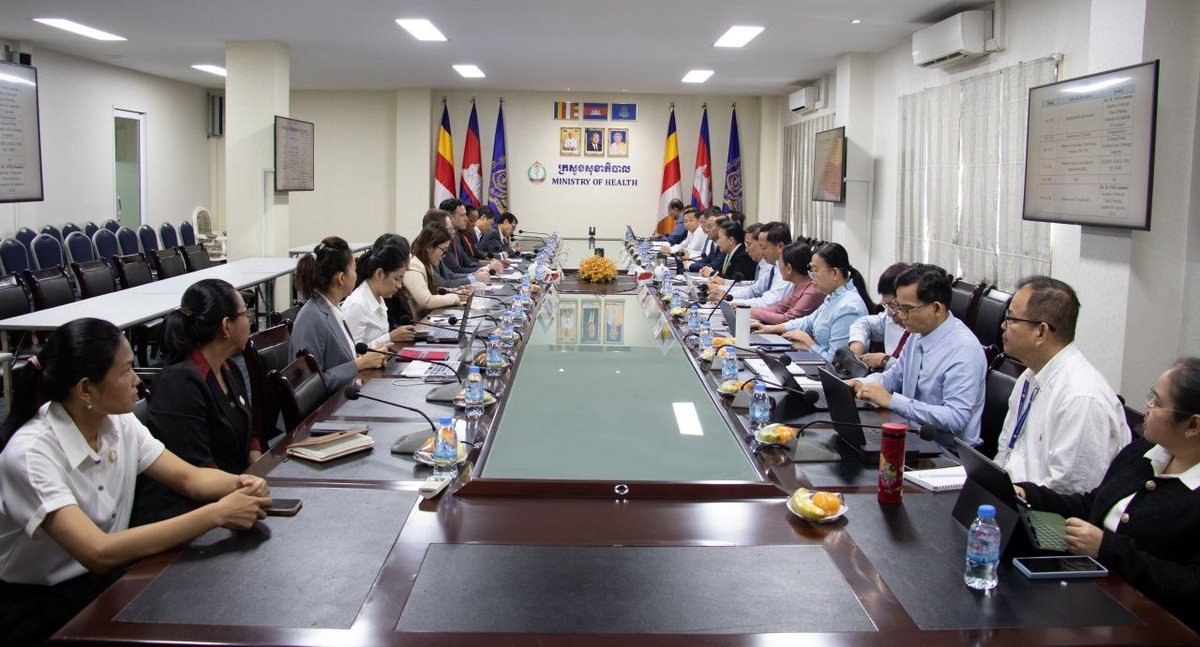 柬埔寨卫生部与美方召开传染病防控项目指导委员会会议