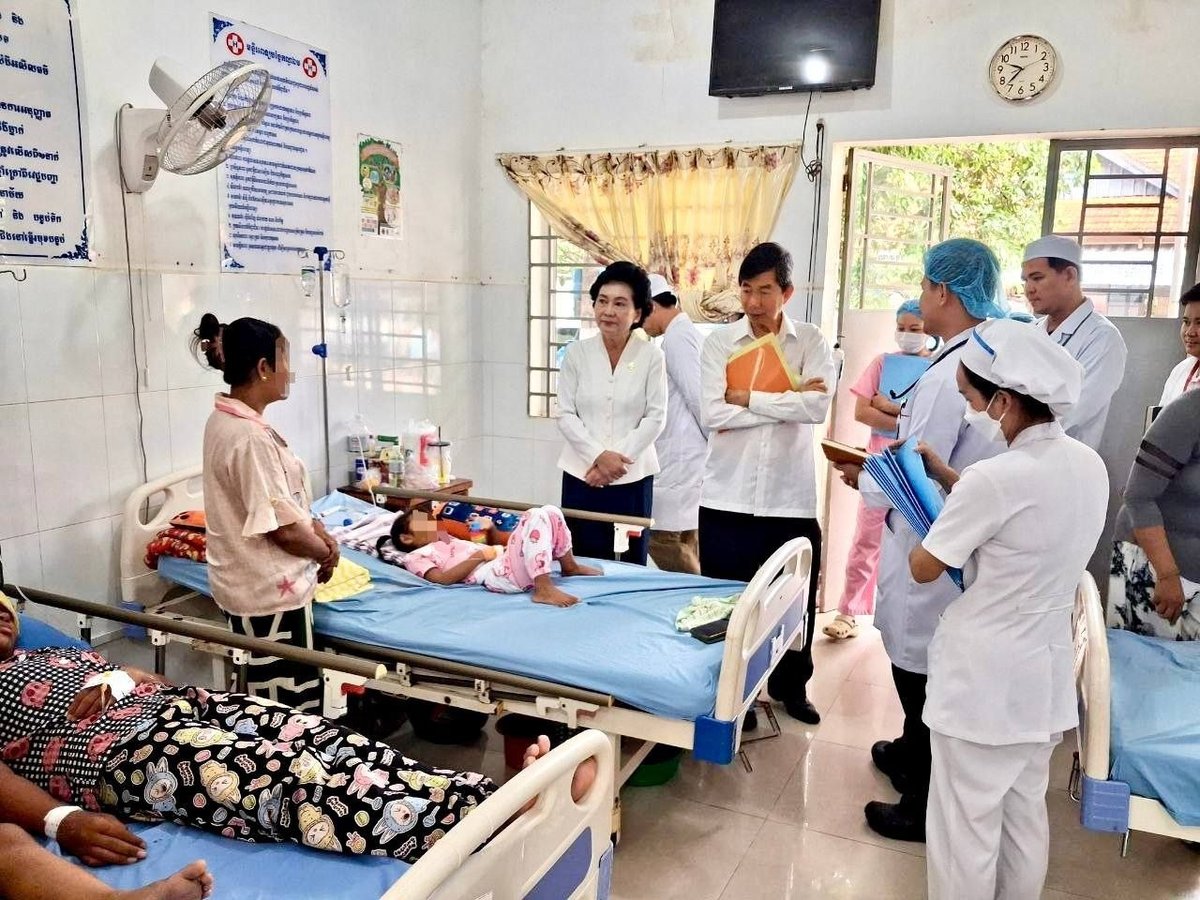 卫生部高层巡视干拉省医院 强化医疗服务质量与行政管理