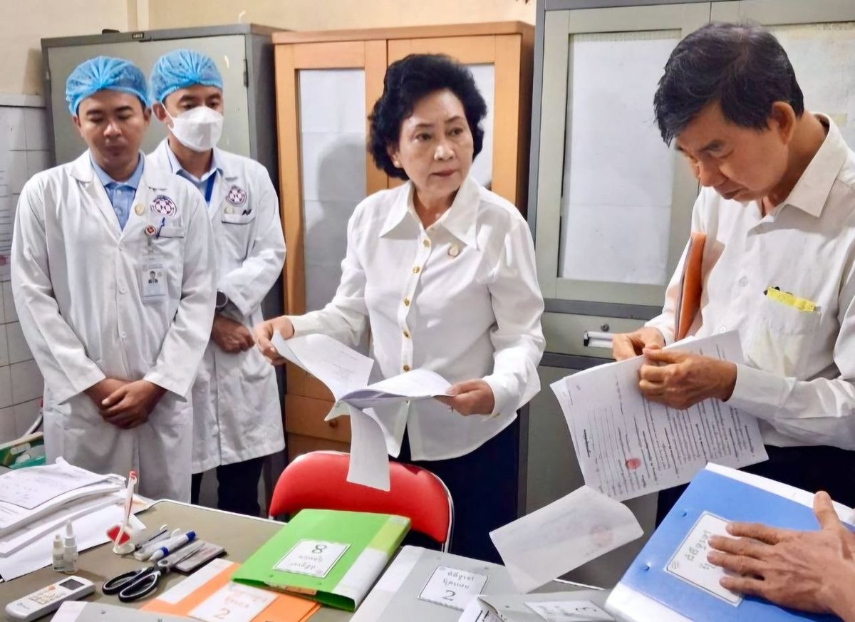 卫生部高层巡视干拉省医院 强化医疗服务质量与行政管理