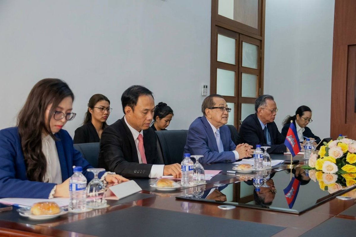 柬埔寨发展理事会与瑞士代表商讨2027至2030年合作规划