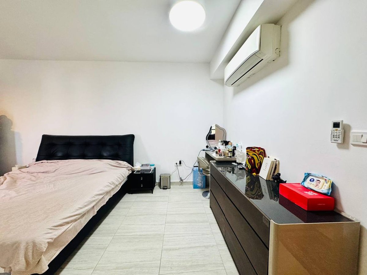 一号路水上别墅5层联排招租 月租$2500含全套家具