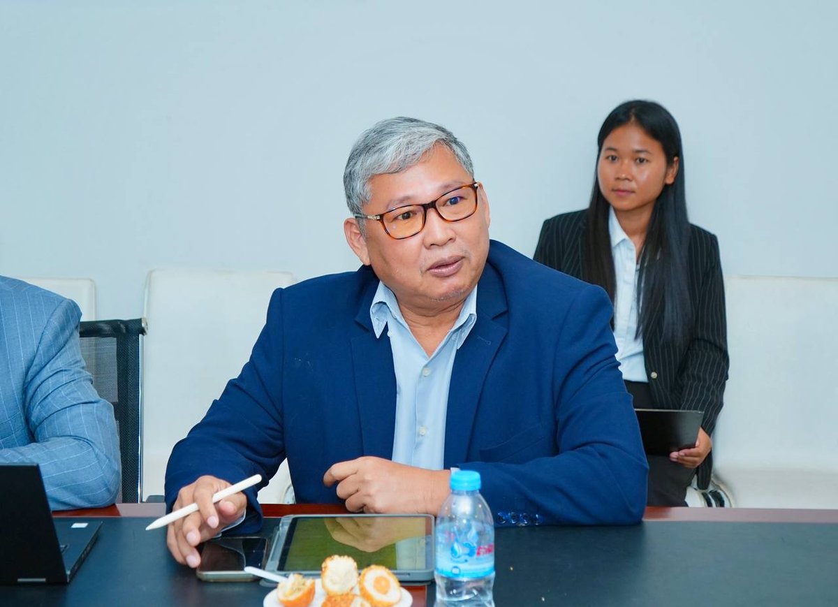 柬埔寨纠纷调解委员会召开会议 评估第一代调解员续聘资格