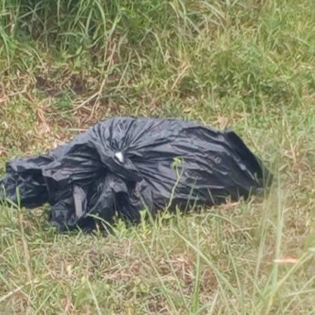 波贝金石市场附近发现两具肢解尸体 警方已封锁现场调查