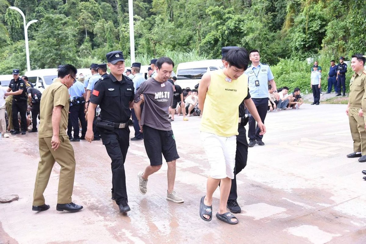 老挝遣返174名中国籍嫌疑人 涉电诈及非法务工