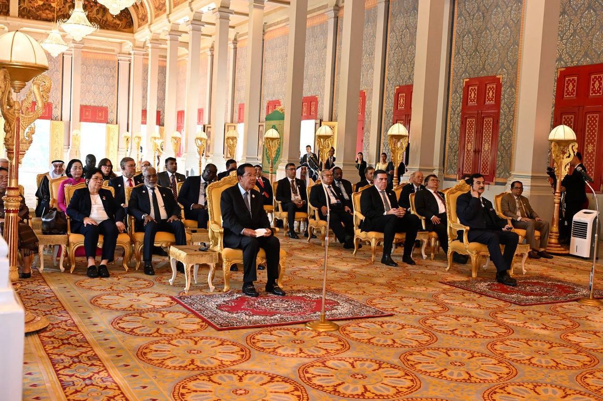 柬埔寨国王批准洪森亲王率团出席国际议会会议