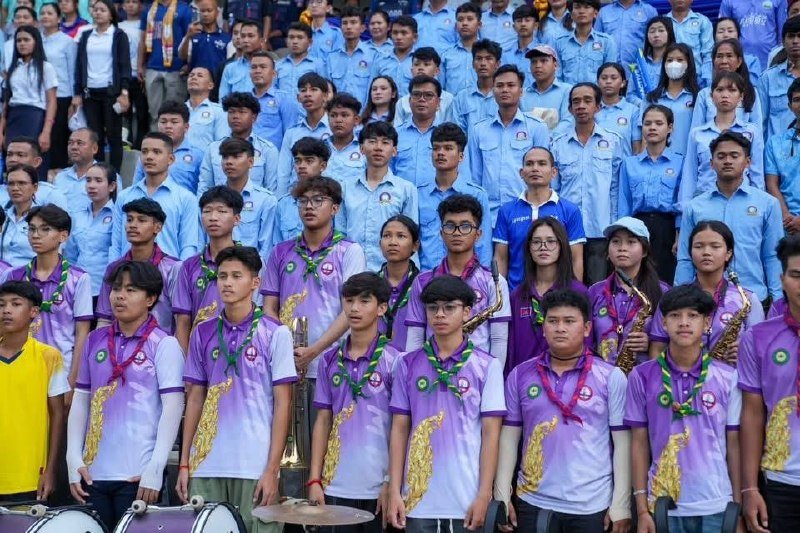 洪玛尼出席干拉省慈善足球赛 助力当地弱势群体