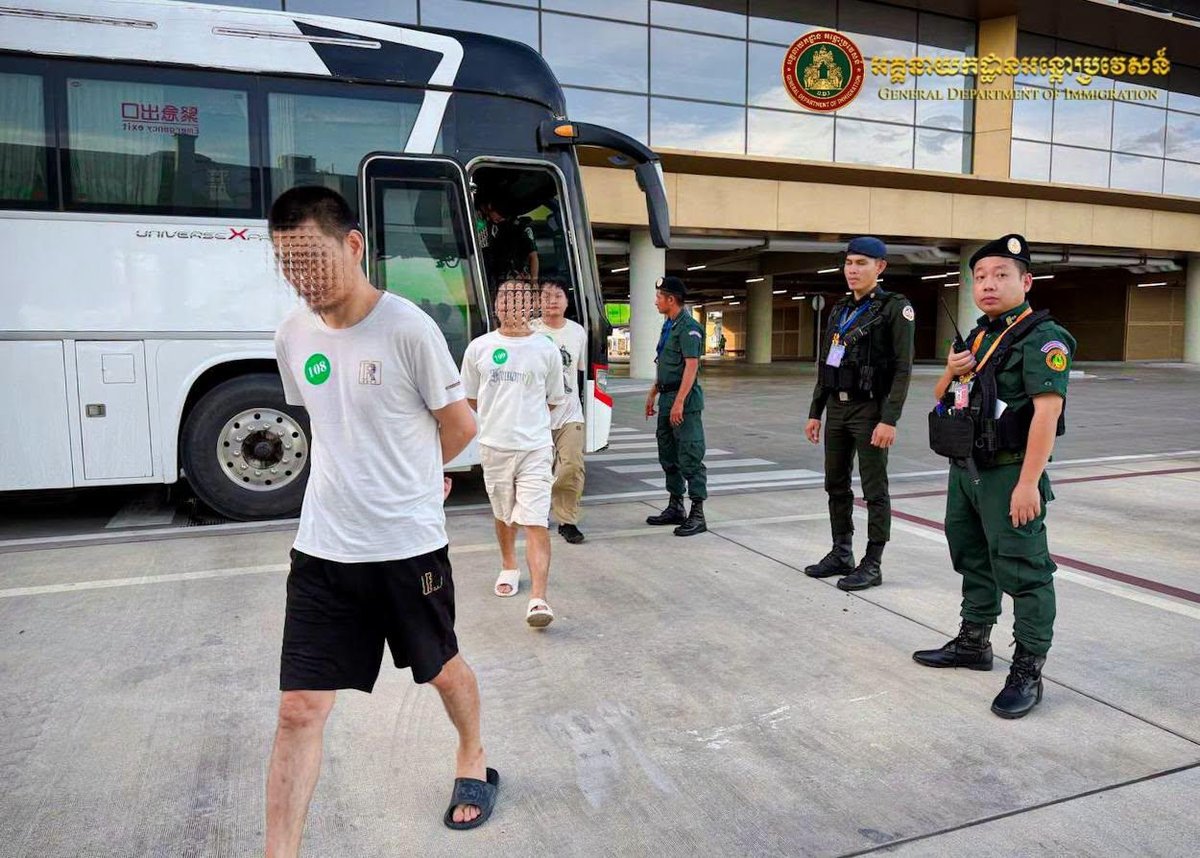 柬埔寨移民总局驱逐165名中国籍人员 涉网诈与非法务工