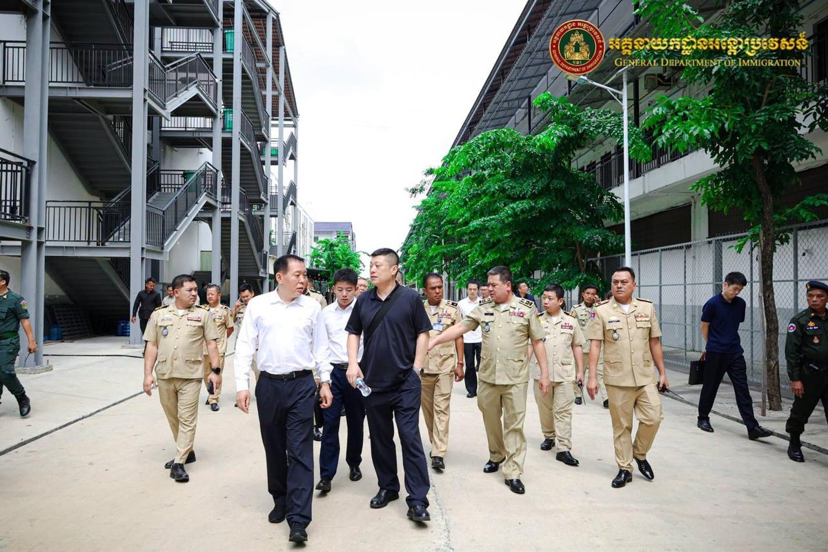 中国公安部代表团赴柬考察茶胶省遣返中心