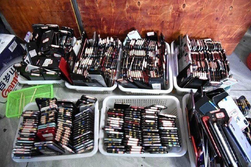 老挝警方突袭万象电诈窝点 抓获63名嫌犯含1名柬籍