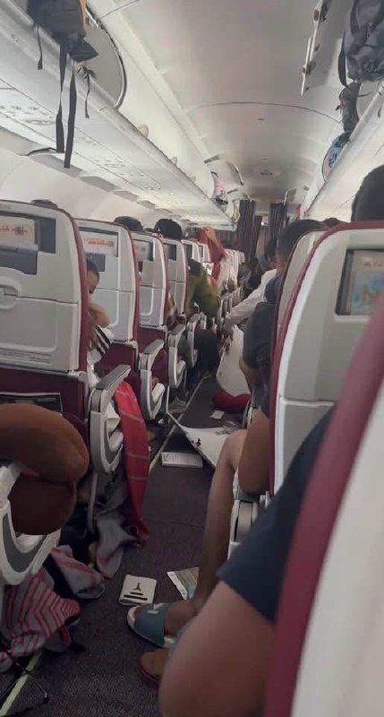 印度航空客机遇强气流骤降300英尺 14人受伤
