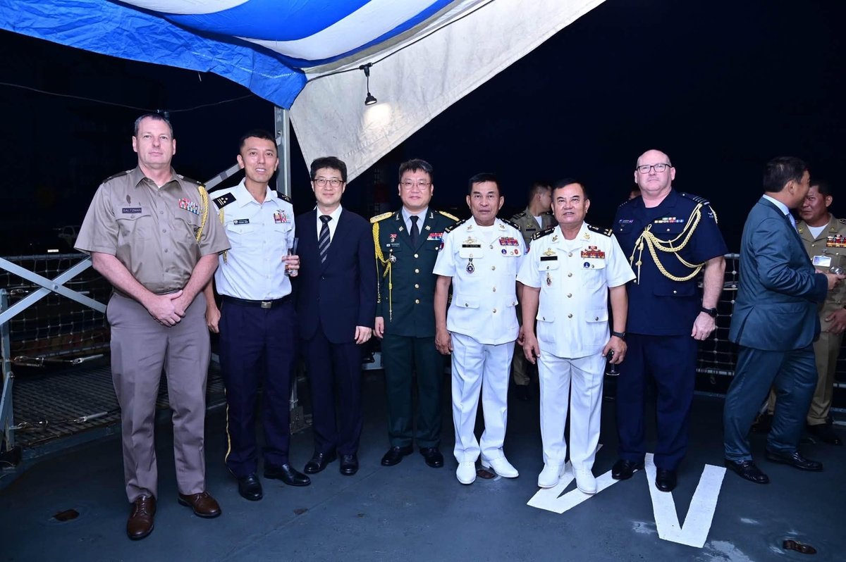 英国皇家海军巡逻舰HMS Tamar访柬 开展为期8天联合训