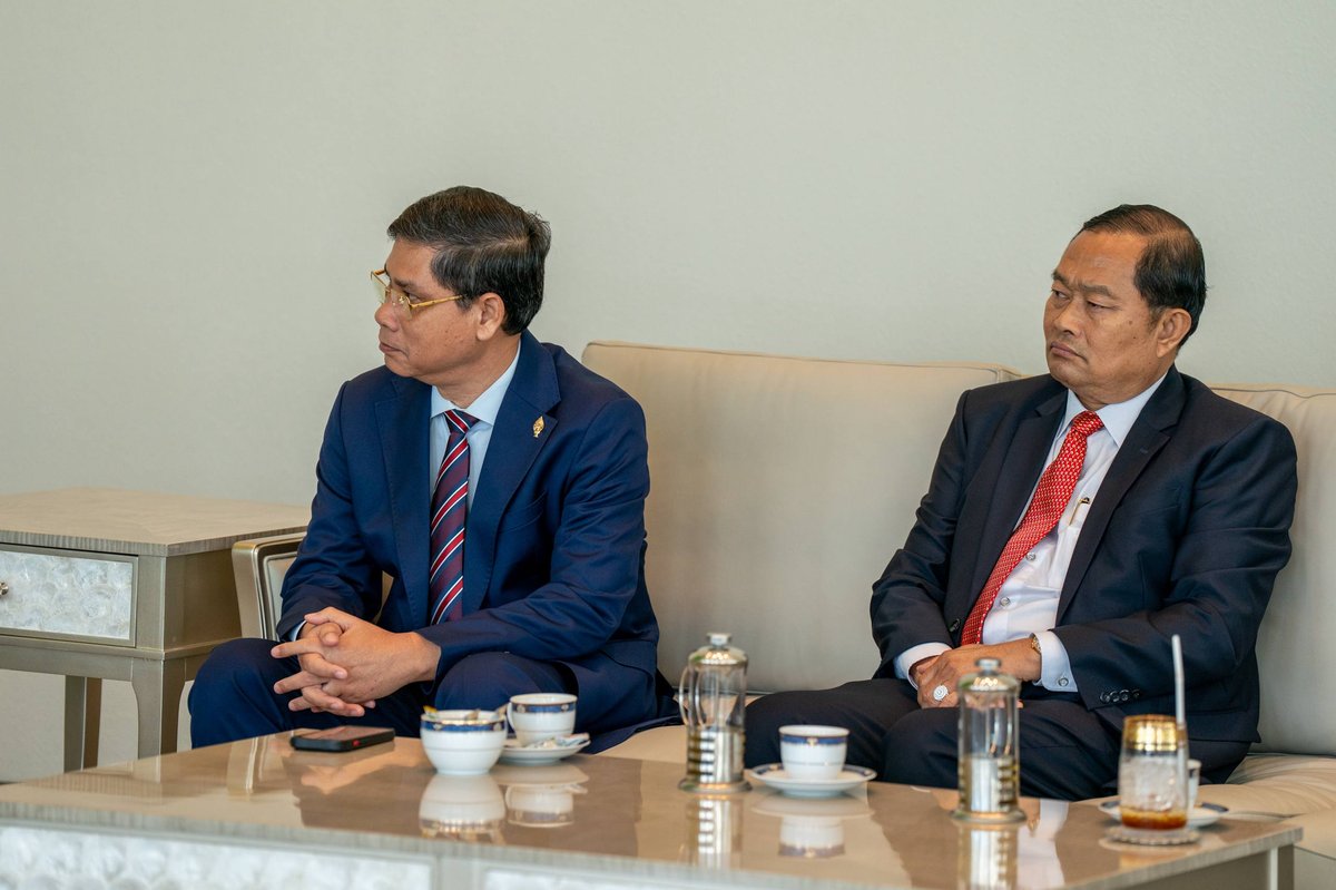 尼泊尔议长抵达金边 参加国际议会会议