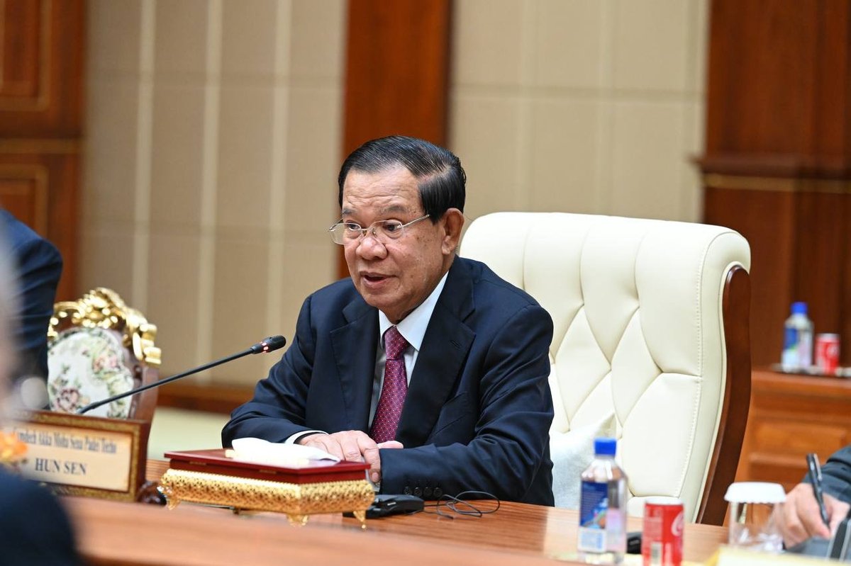 俄罗斯总统普京邀请洪森近期访问俄罗斯