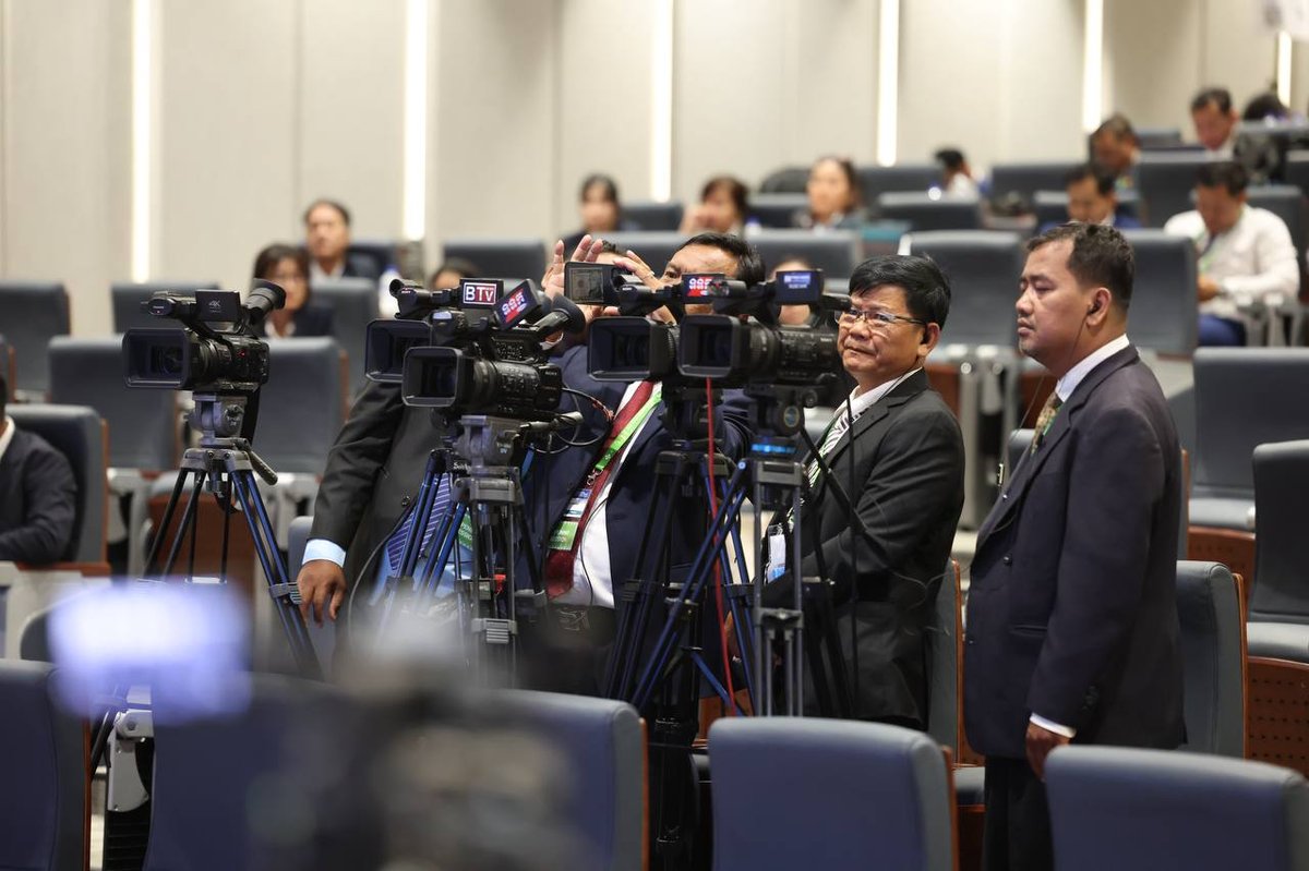 第二届国际议会主席会议在金边圆满落幕
