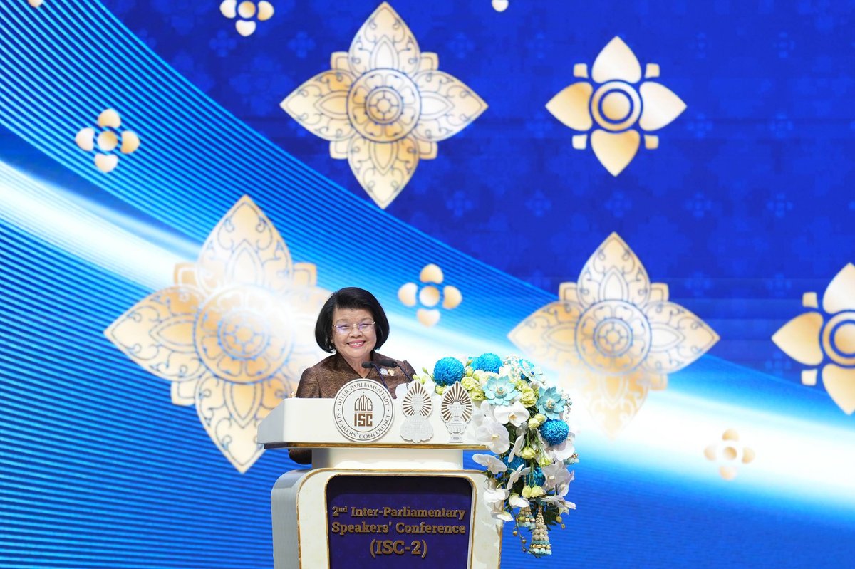 柬埔寨国会主席主持第二届议长会议闭幕式