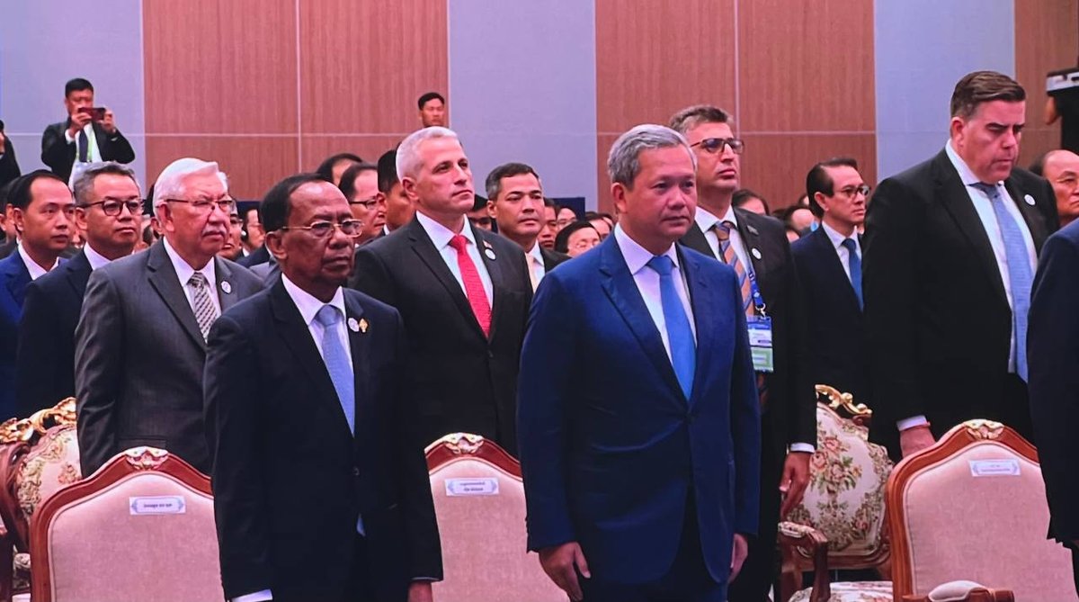 洪森亲王主持第二届议会会议ISC-2