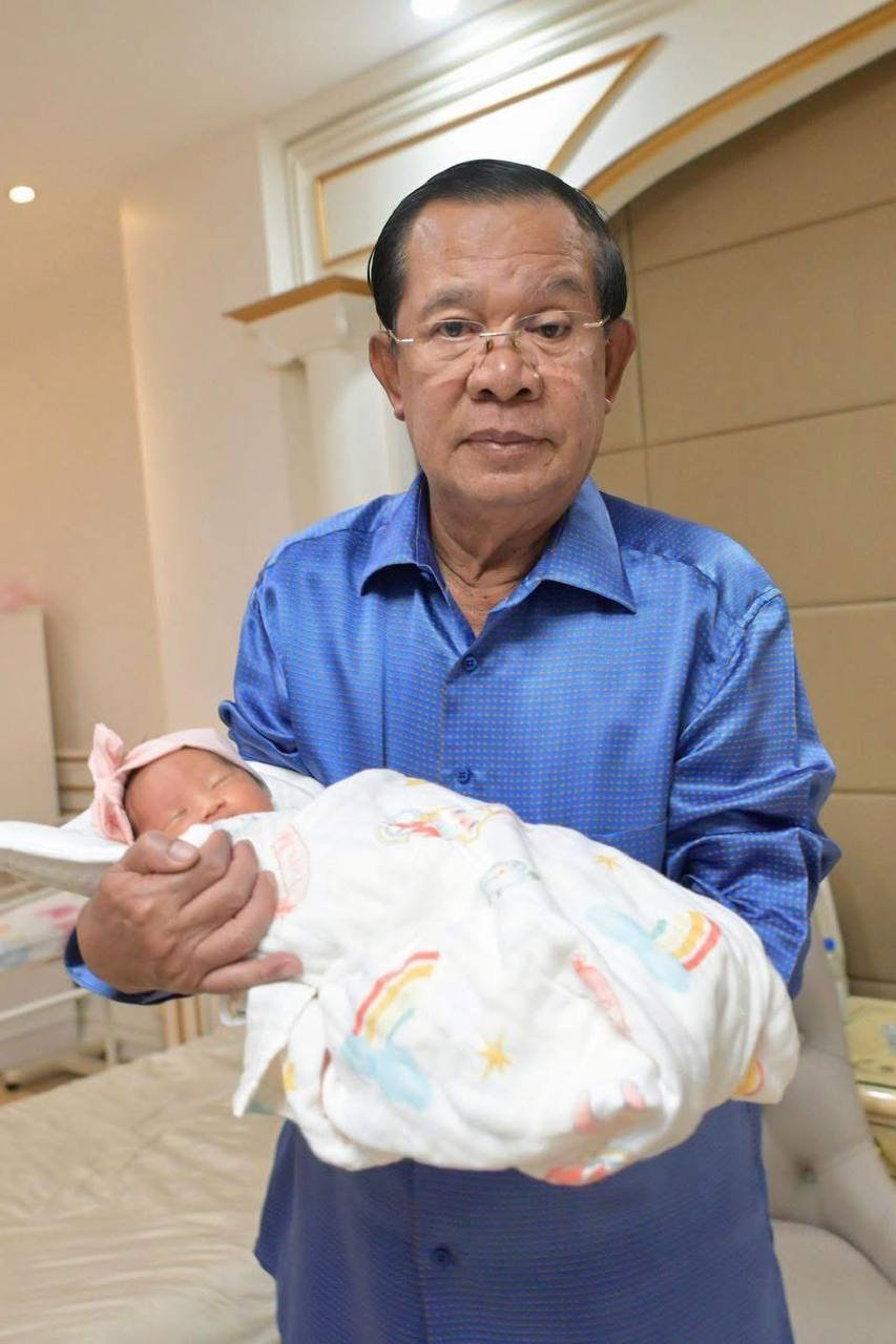 洪森亲王分享与孙辈互动 强调家庭教育重要性